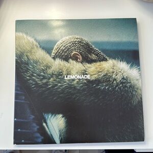 Beyonce Lemonade limited edition double yellow vinyls
